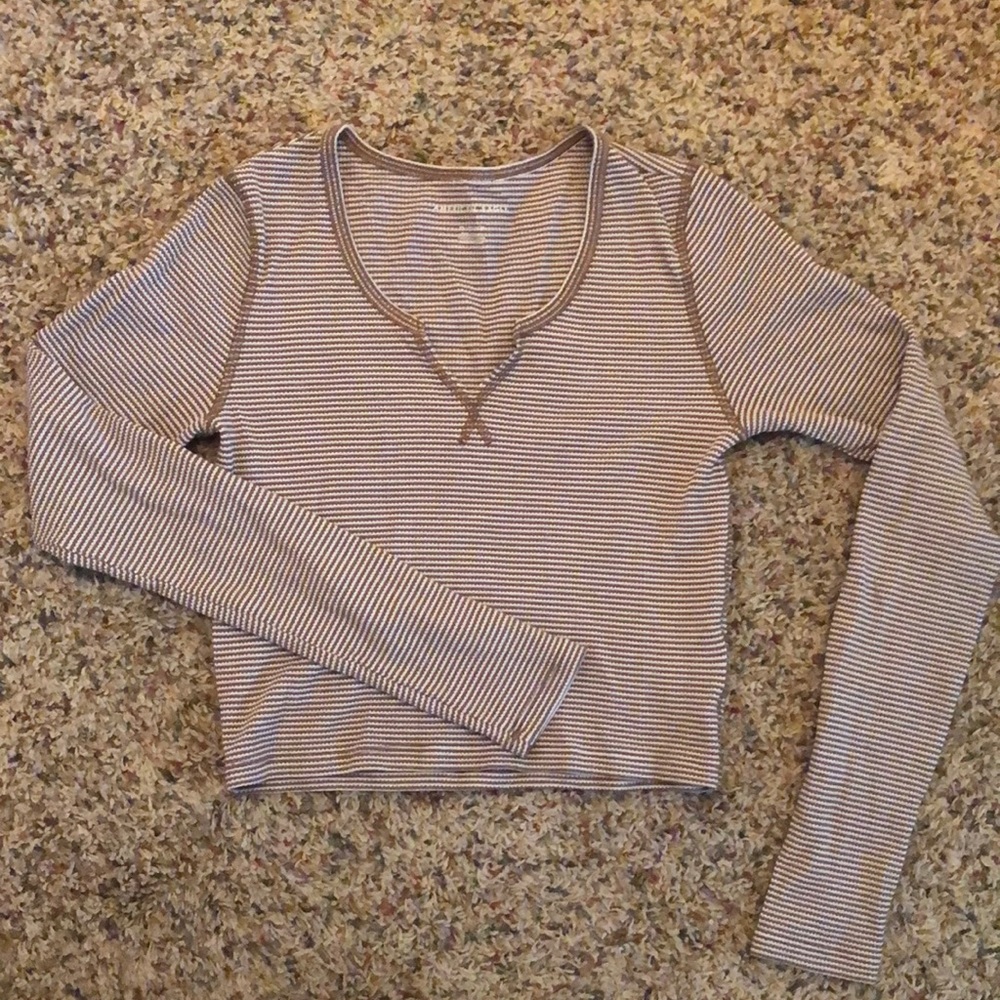womans striped long sleeve cropped top